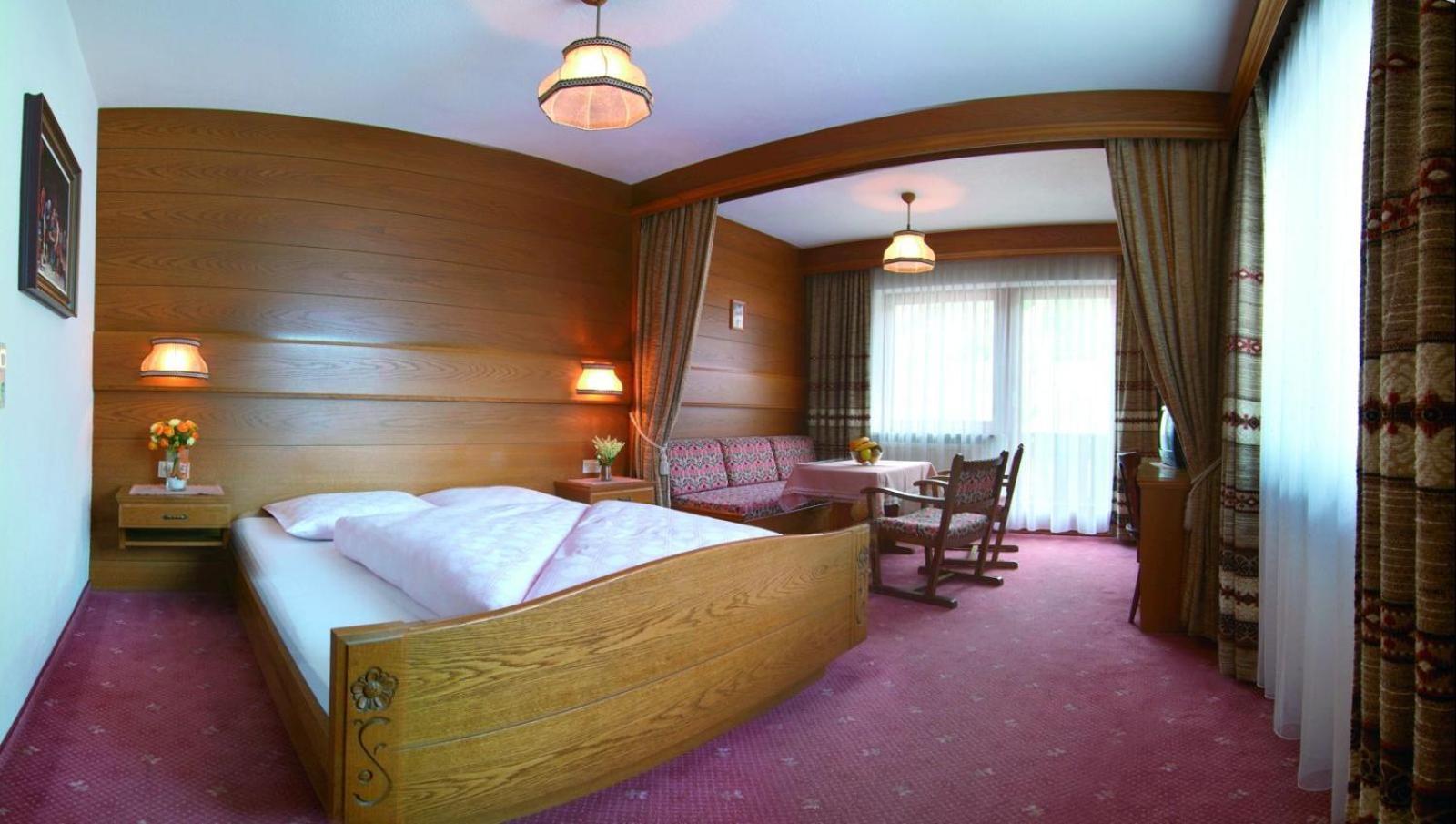 Hotel Garni Val-Sinestra Ισγκλ Εξωτερικό φωτογραφία