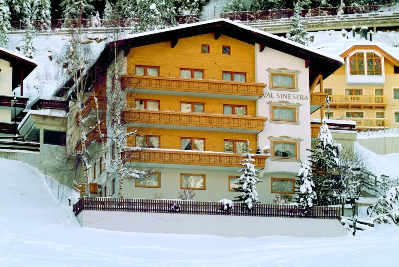 Hotel Garni Val-Sinestra Ισγκλ Εξωτερικό φωτογραφία