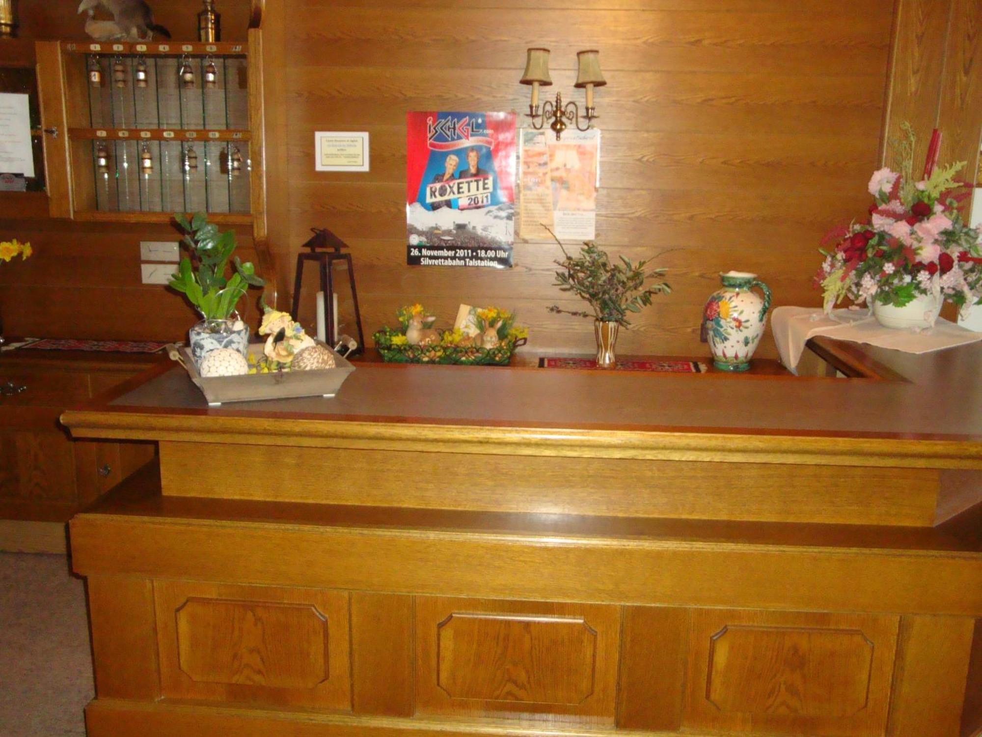 Hotel Garni Val-Sinestra Ισγκλ Εξωτερικό φωτογραφία